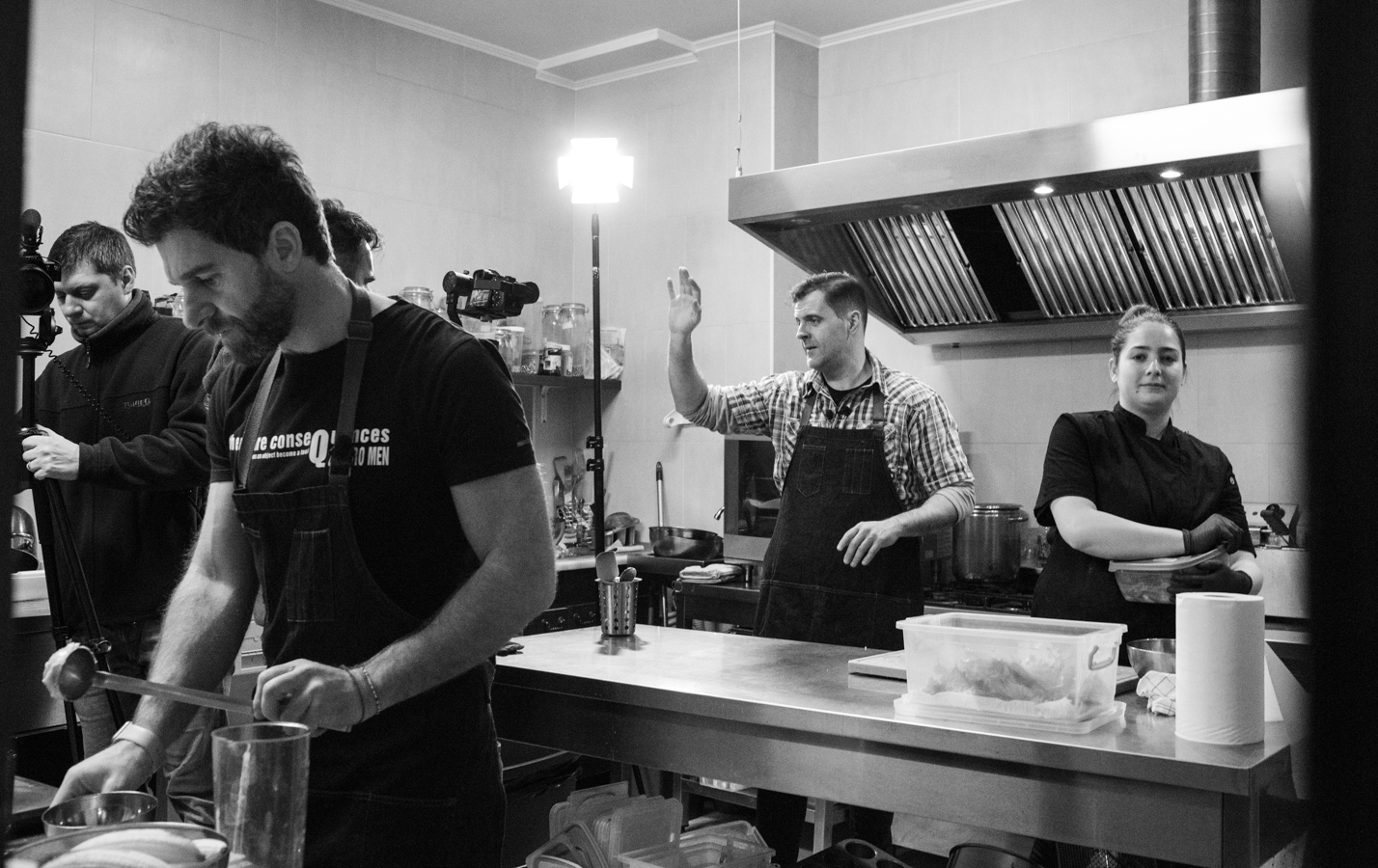 În bucătăria singurului restaurant vegan din Suceava, Bistro Lovegan (fotoreportaj)